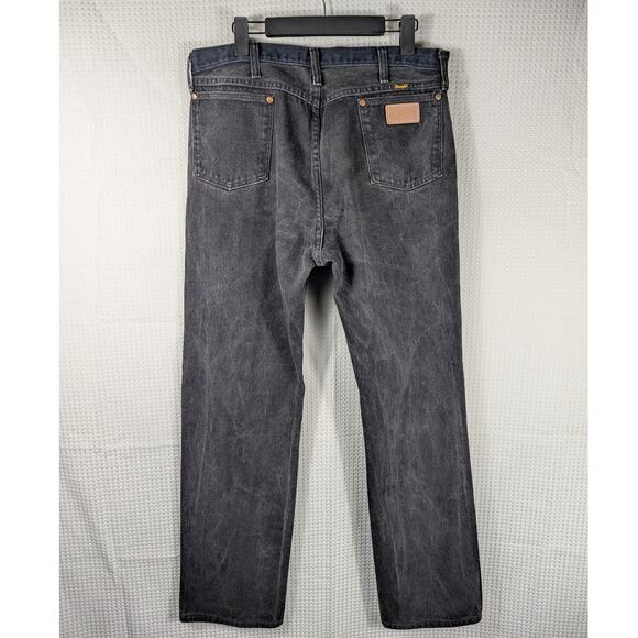 Wrangler 13MWZ Jeans Mens 36x34 Black Denim Vintage USA Made Cowboy Cut Regular - Picture 2 of 4